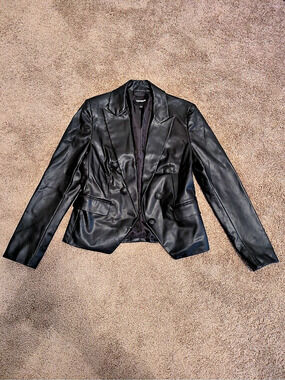☘️ Express Black Faux Leather Blazer Size Small
